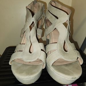 Cream Wedges
